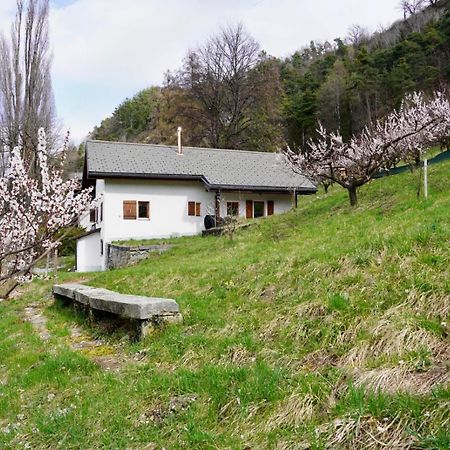 Maisonnette De Campagne ซิยง ภายนอก รูปภาพ
